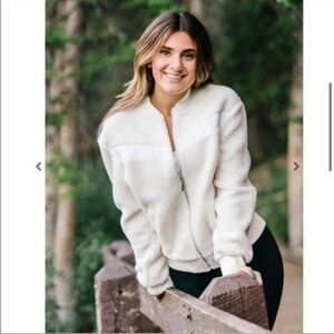 Zyia Active Flying V Bomber Jacket Fleece Sherpa Teddy Full Zip White